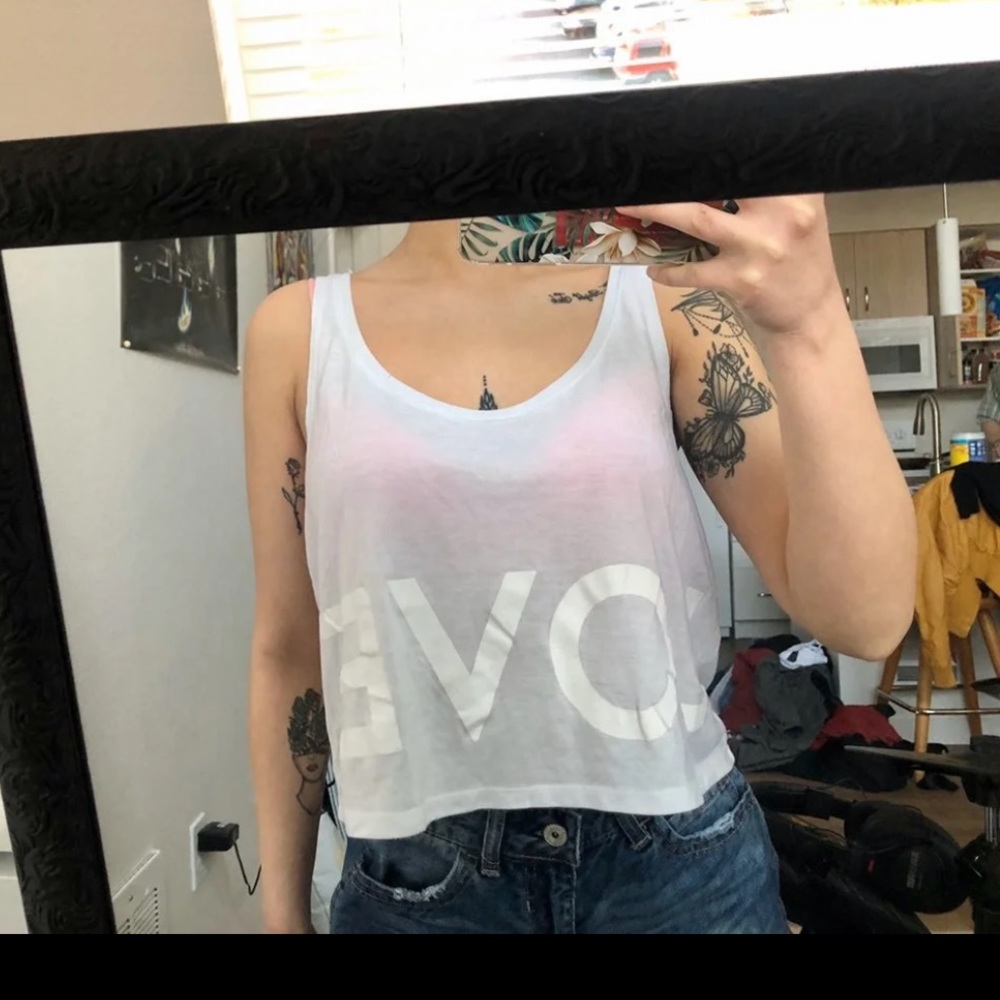 ❗️SOLD❗️Workout tank ❗️SOLD❗️ - Picture 2 of 3